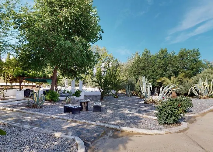 Casa Lucia Bed & Breakfast Caniles